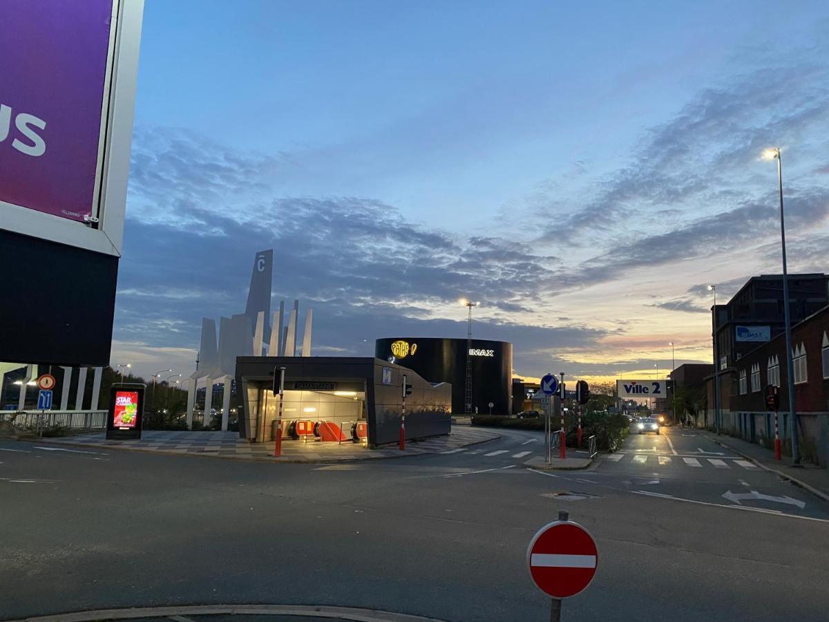 1-E Superbe Appartement Lumineux Charleroi Exteriör bild