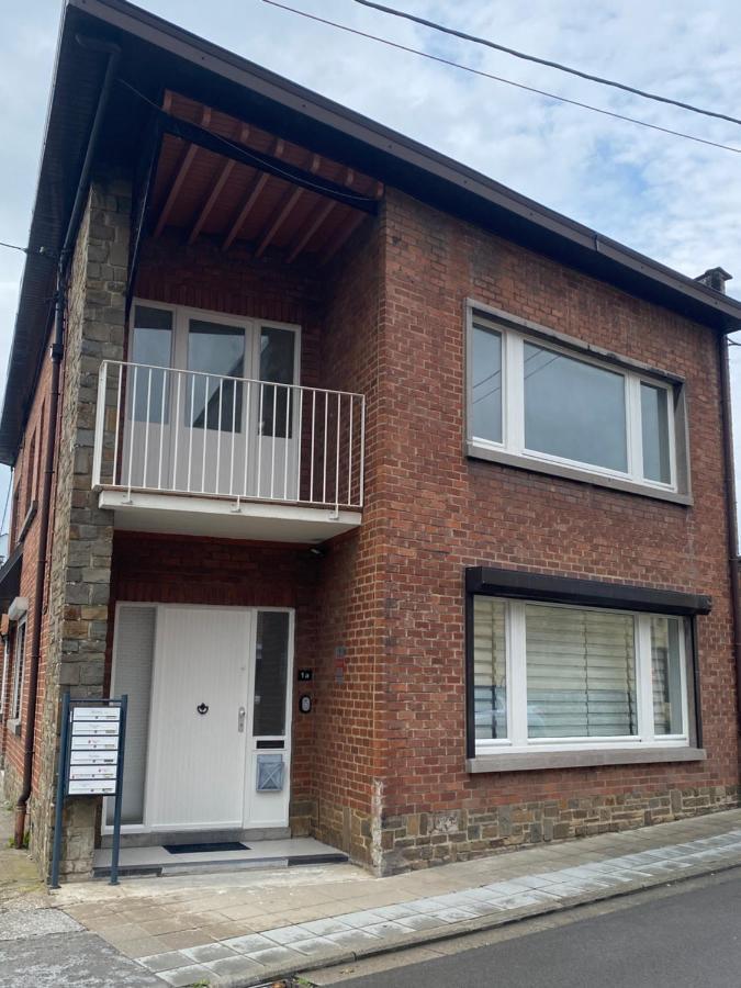 1-E Superbe Appartement Lumineux Charleroi Exteriör bild