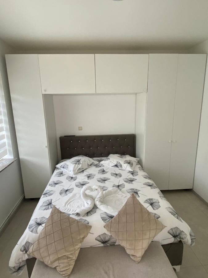 1-E Superbe Appartement Lumineux Charleroi Exteriör bild
