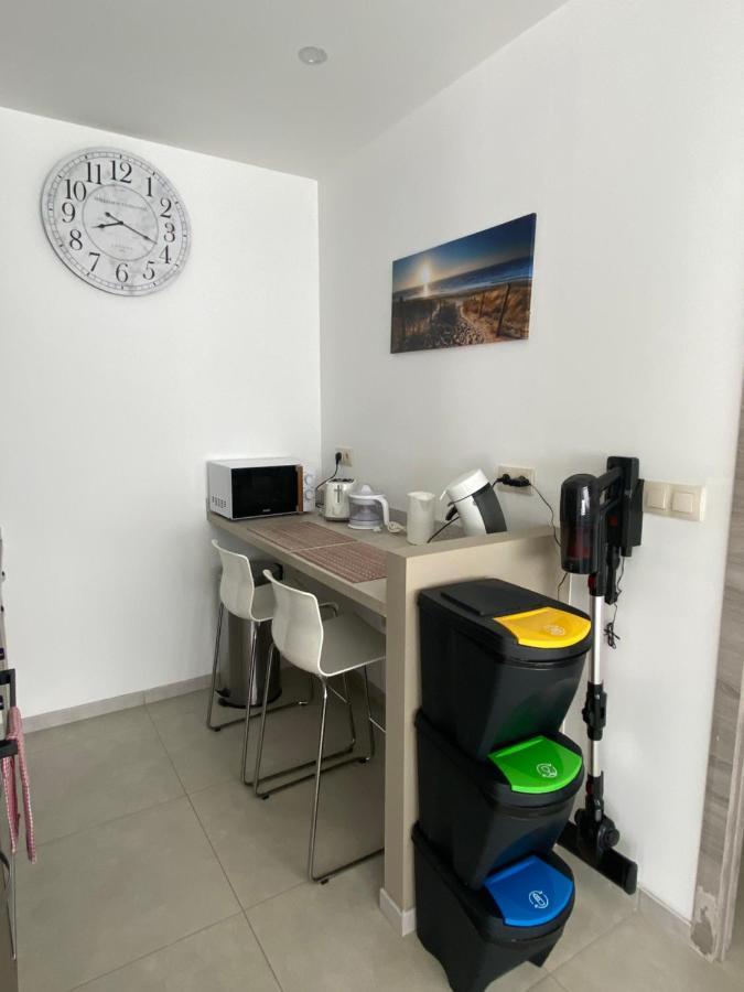 1-E Superbe Appartement Lumineux Charleroi Exteriör bild