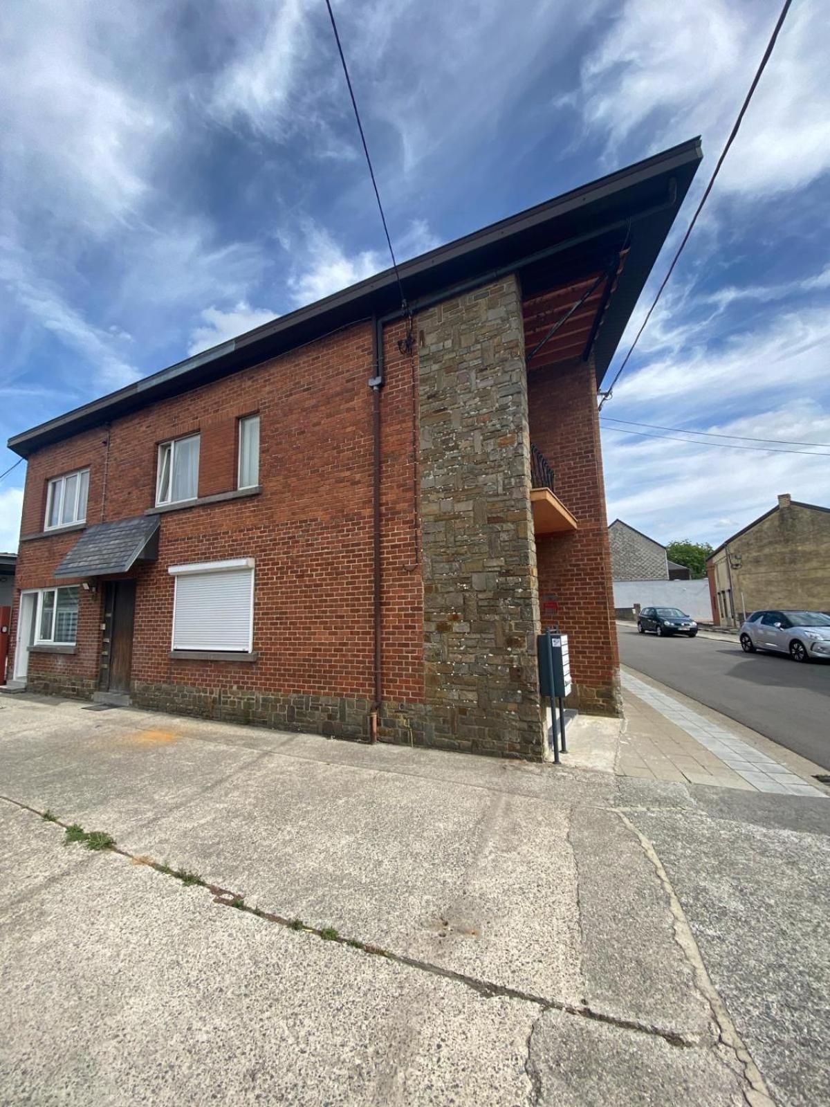 1-E Superbe Appartement Lumineux Charleroi Exteriör bild